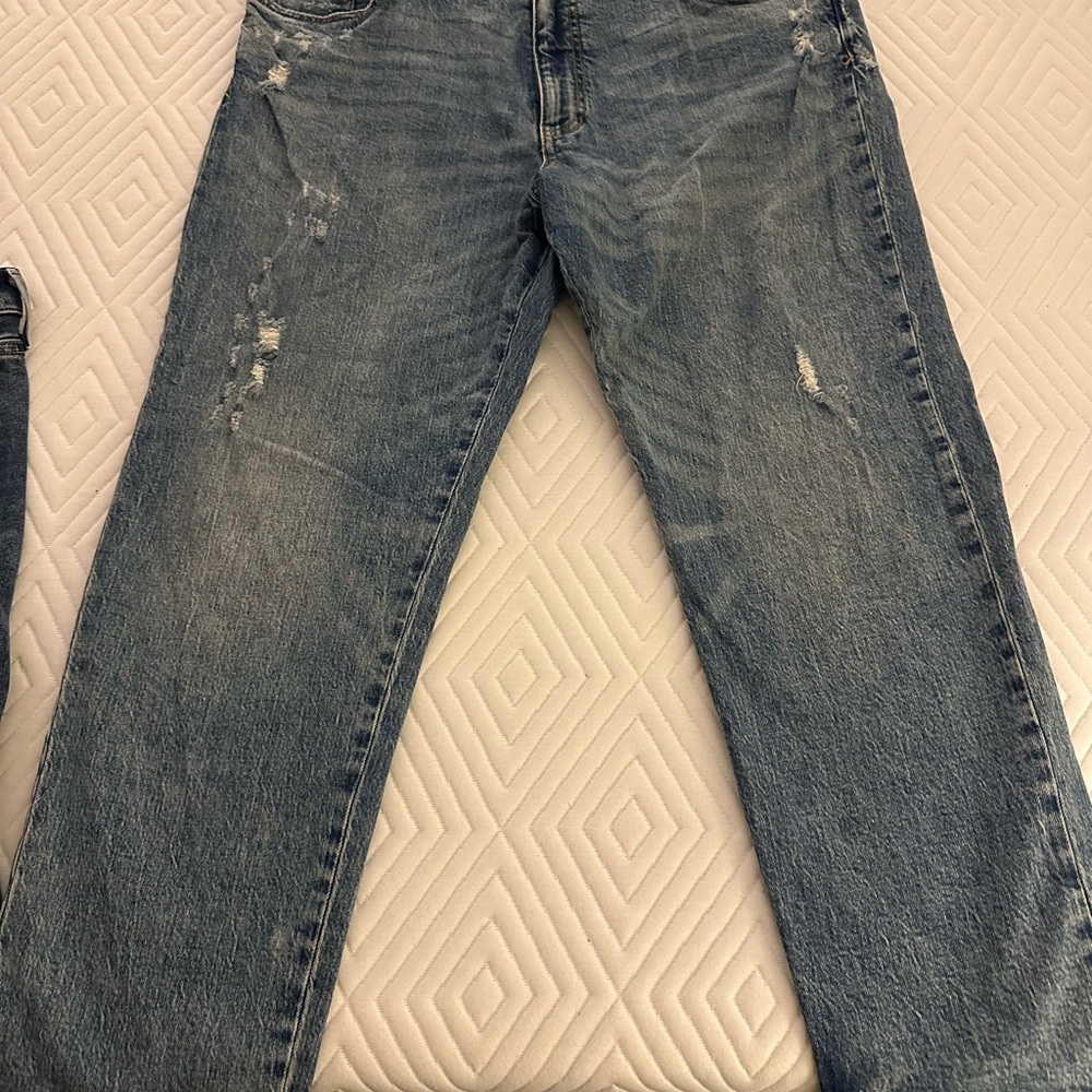 Pilcro High-Rise Distressed Jeans in Washed Blue